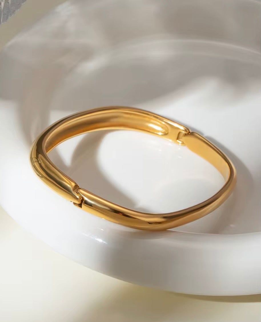 Square Buckle Bangle