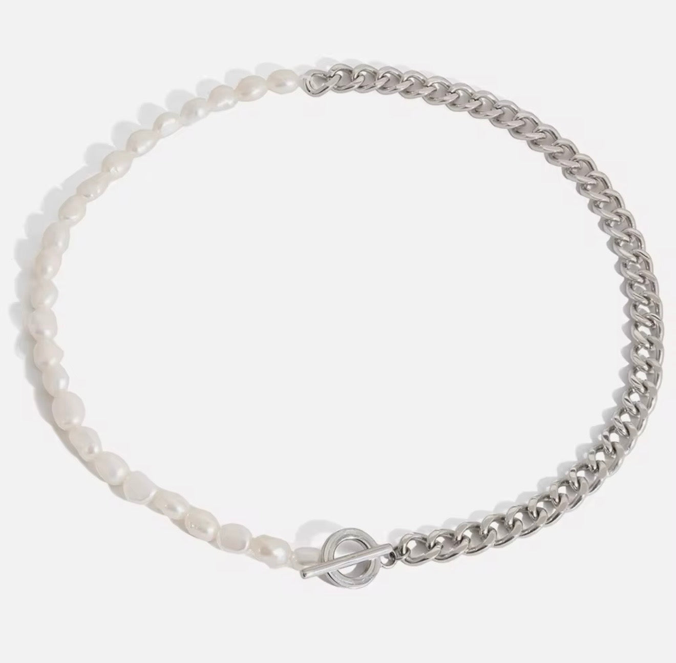 Urban Pearl Necklace