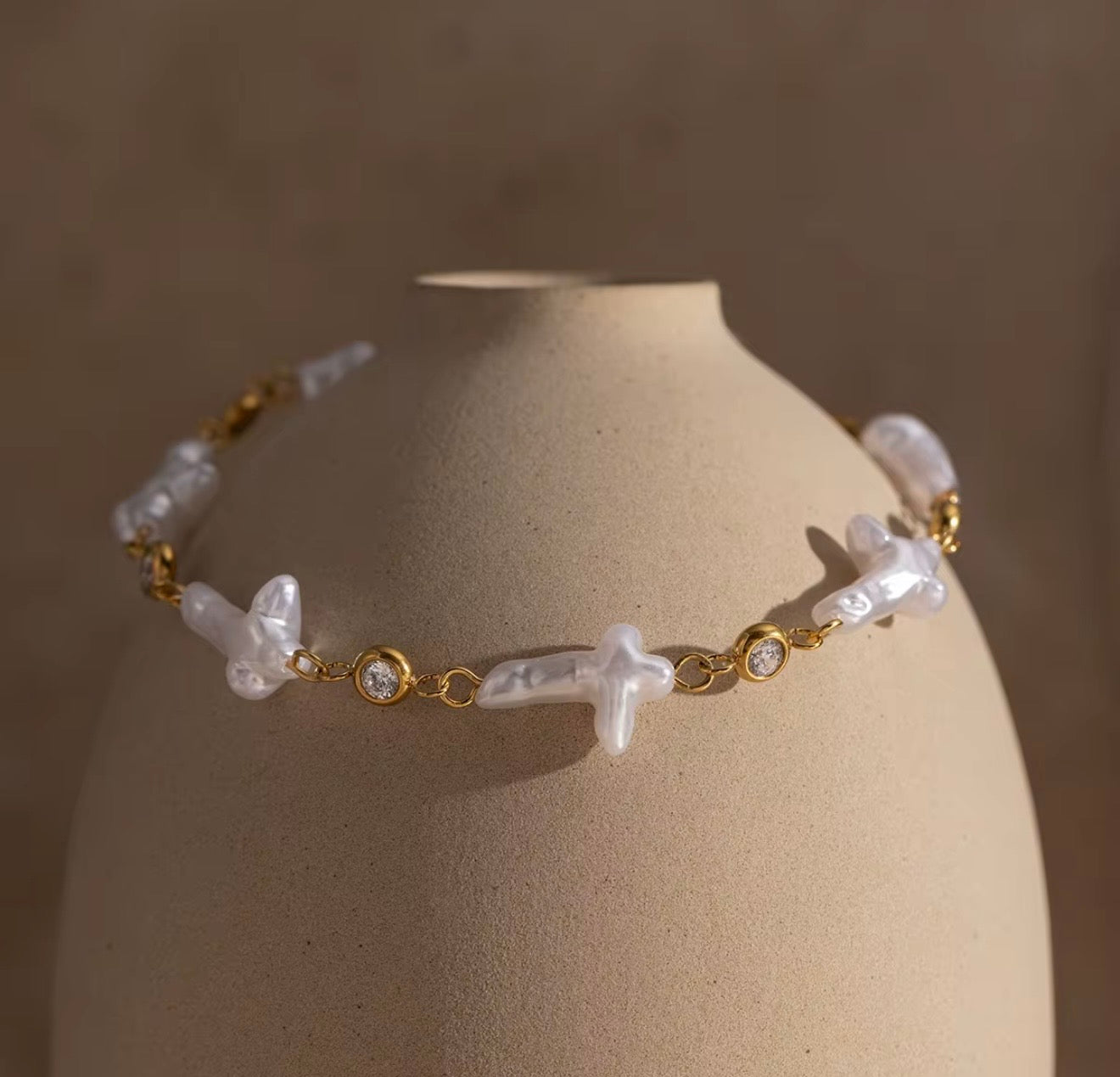 Nova Cross Bracelet
